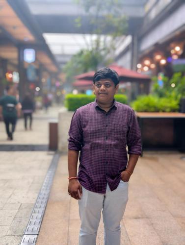 PXL 20250310 094959282.PORTRAIT