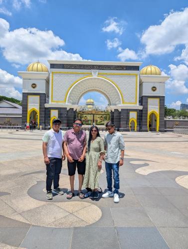 PXL 20250312 045309127