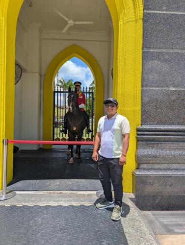 PXL 20250312 045534824