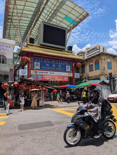 PXL 20250312 055144703