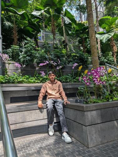 PXL 20250318 034042354