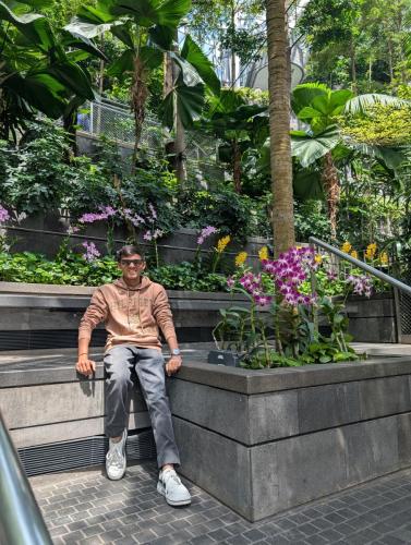 PXL 20250318 034103249