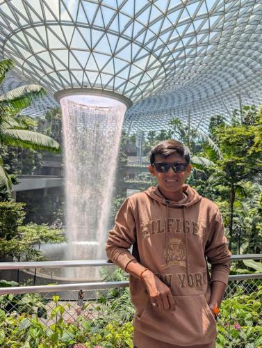 PXL 20250318 041346320