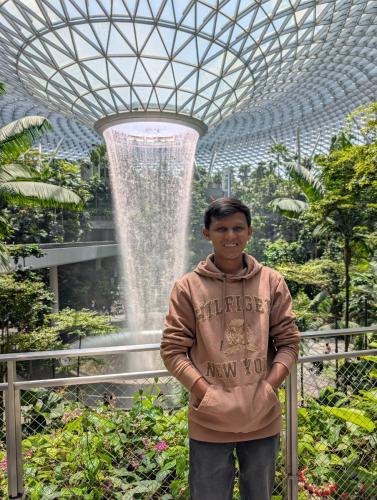 PXL 20250318 041632992