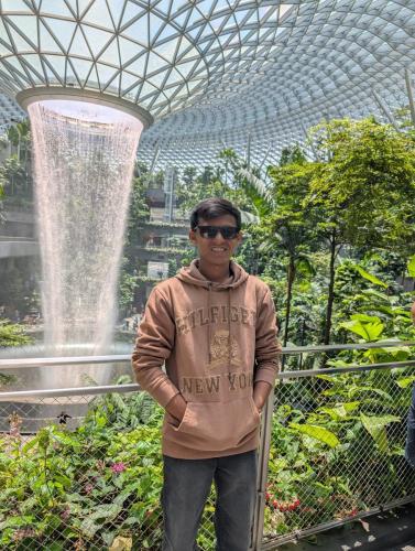 PXL 20250318 041644047