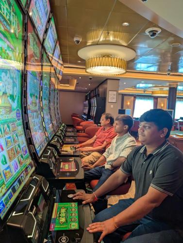 PXL 20250317 041310448