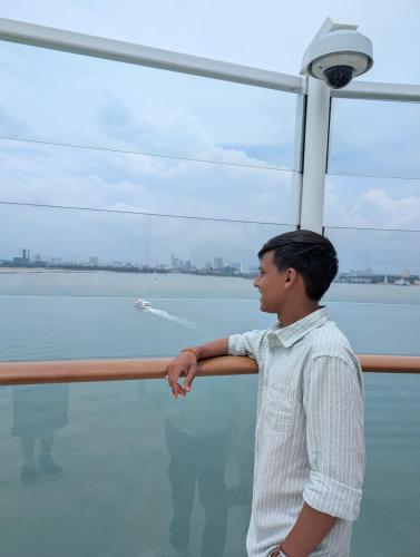 PXL 20250317 062122758