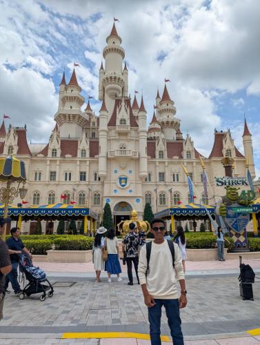 PXL 20250314 043751824