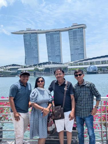 PXL 20250315 043706736